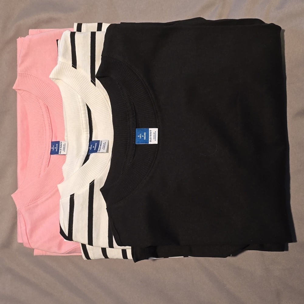 Old Navy crew neck mini tshirt dresses, size Tall Small. 3 dresses.